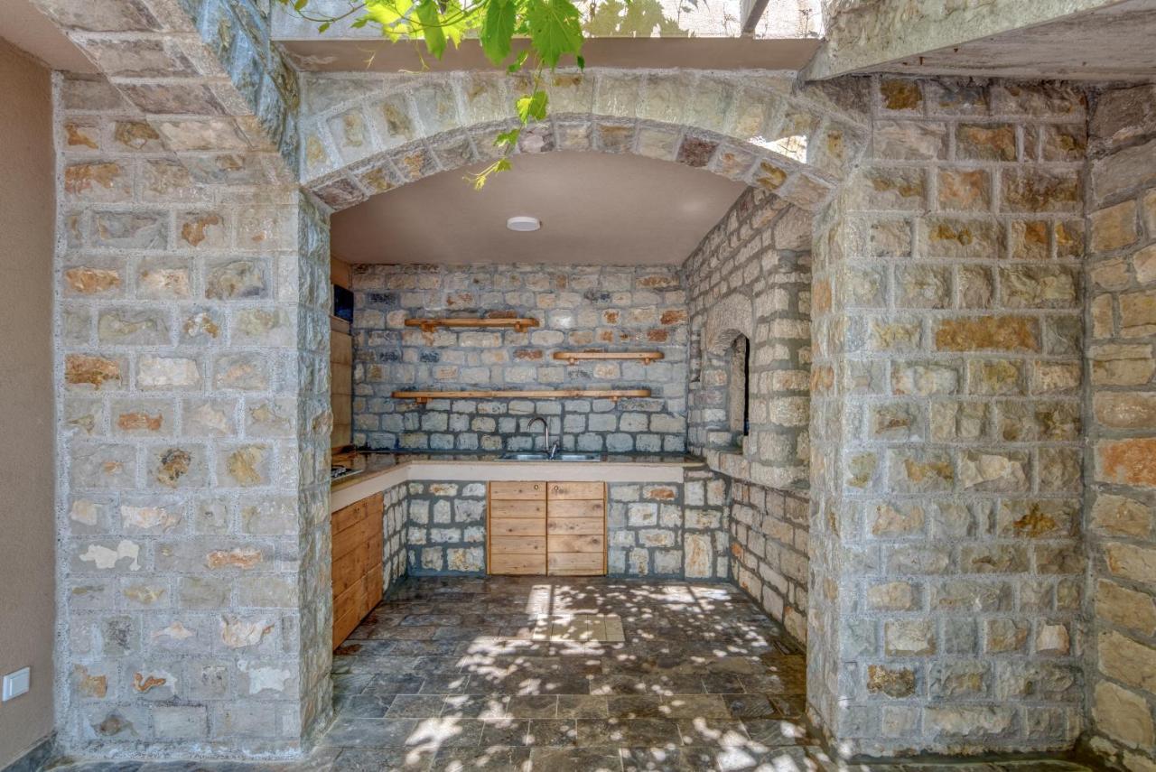 Old Stone Villa Vrba Sveti Stefan Exterior photo